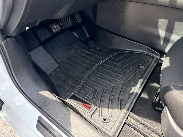 Used 2024 Nissan Sentra SV w/ All-Weather Package FWD image 16