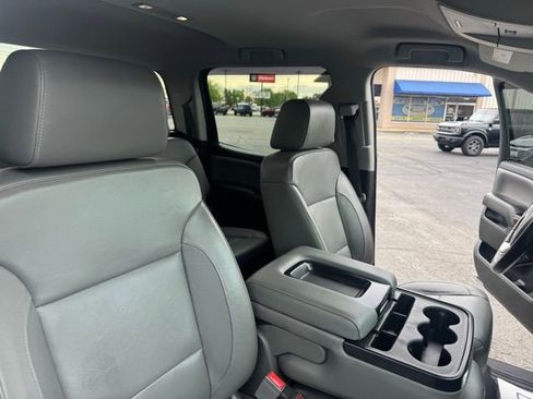 Used 2018 GMC Sierra 1500 SLT w/ SLT Premium Package AWD/4WD image 35