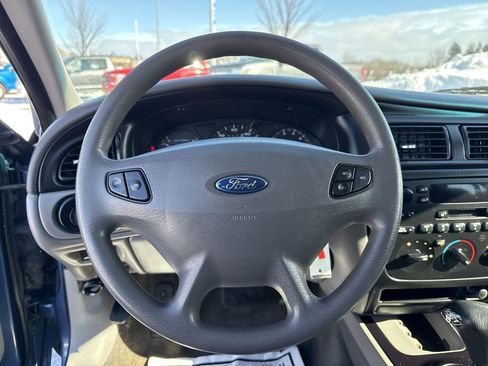 Used 2002 Ford Taurus SE image 15