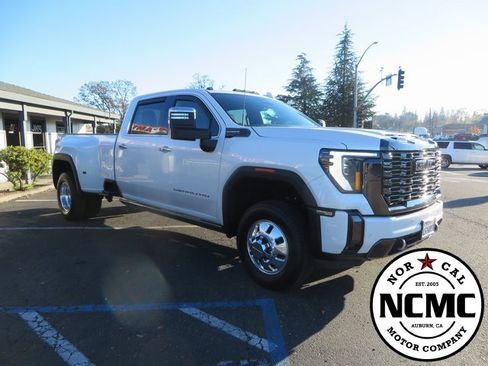 Used 2024 GMC Sierra 3500 Denali Ultimate image 7