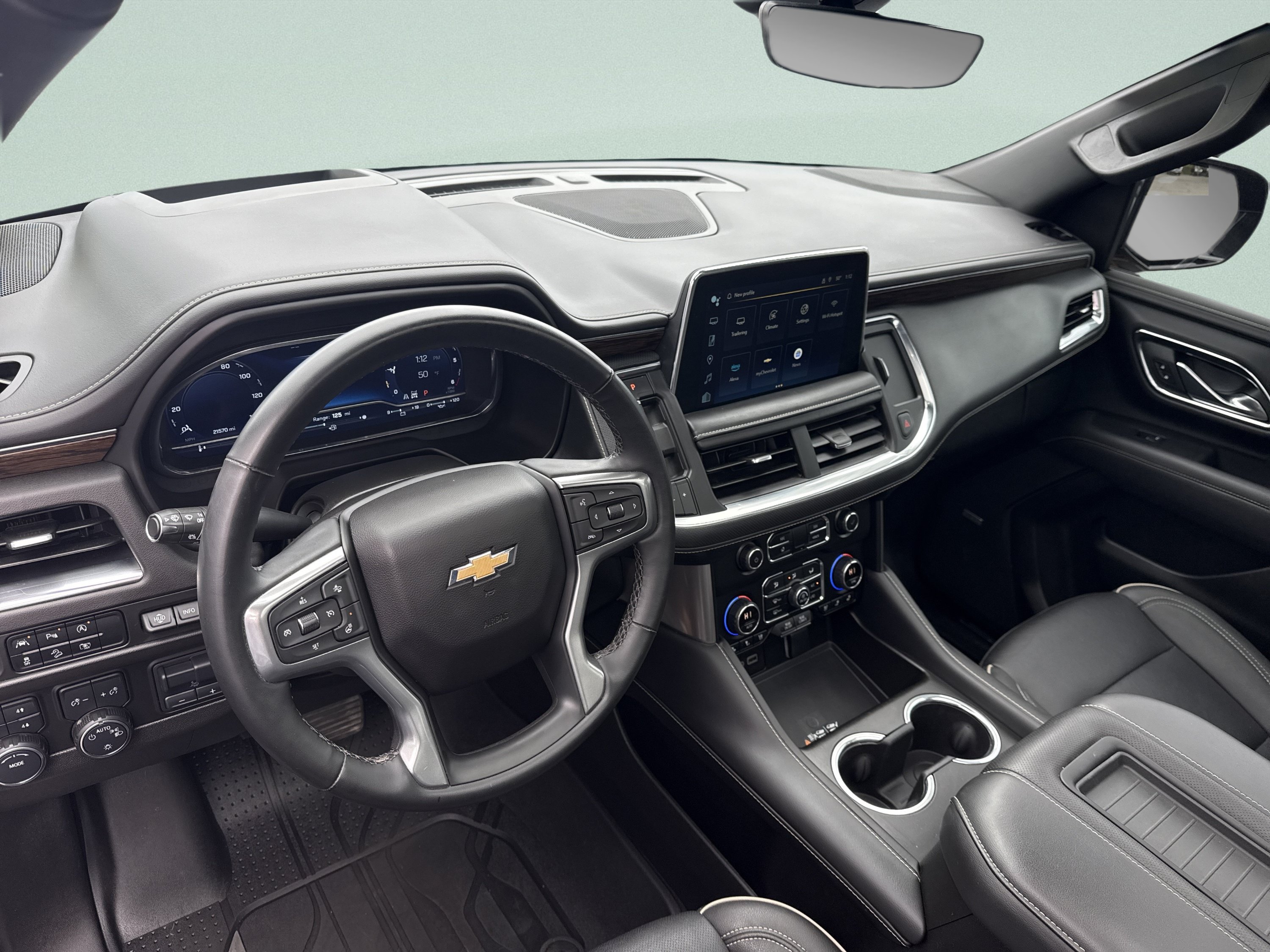 Used 2023 Chevrolet Tahoe Premier w/ Premium Package AWD/4WD image 7