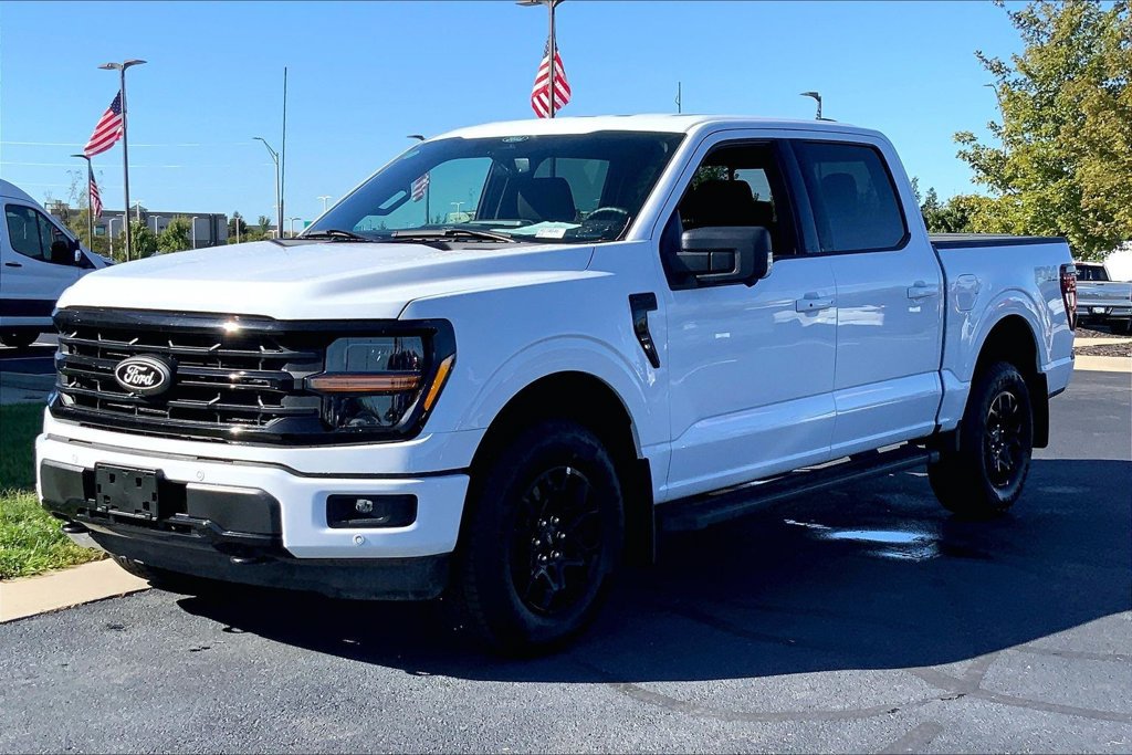 Used 2025 Ford F150 XLT w/ Equipment Group 302A MID AWD/4WD image 5