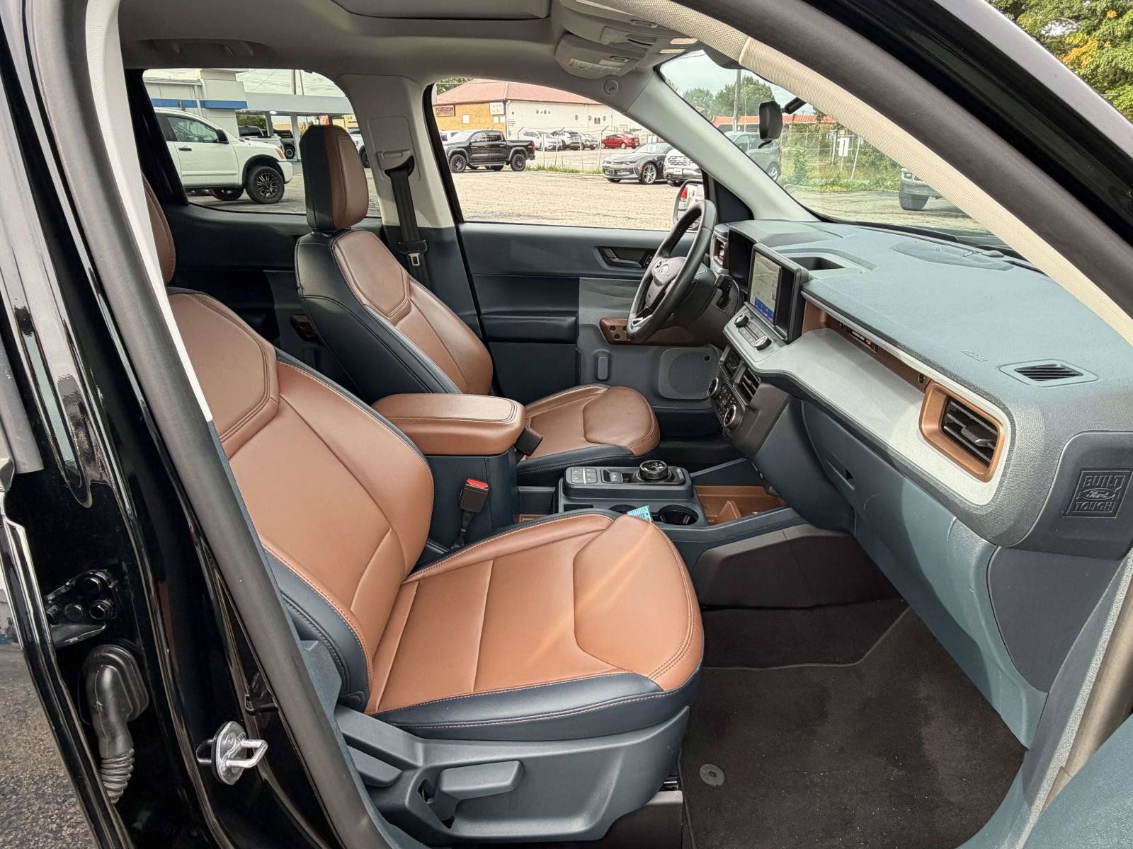 Used 2023 Ford Maverick Lariat w/ Lariat Luxury Package AWD/4WD image 28