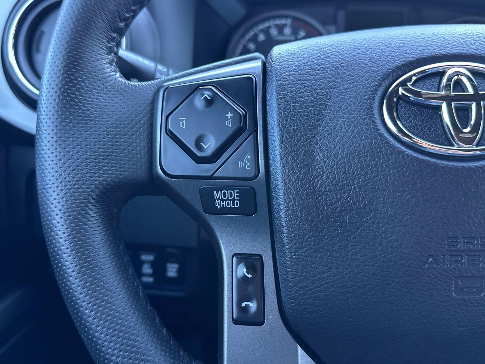 Used 2023 Toyota Tacoma TRD Off-Road AWD/4WD image 23