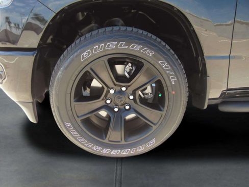 Used 2020 RAM 1500 Big Horn AWD/4WD image 4