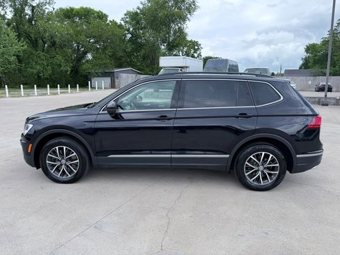 Used 2020 Volkswagen Tiguan SE w/ Panoramic Sunroof Package image 78