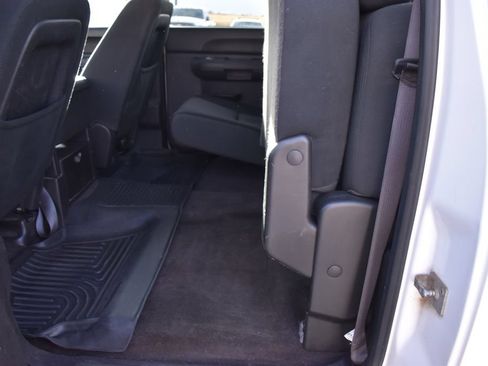 Used 2013 Chevrolet Silverado 2500 LT AWD/4WD image 23