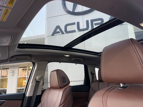 Certified 2024 Acura MDX SH-AWD w/ Advance Package image 18