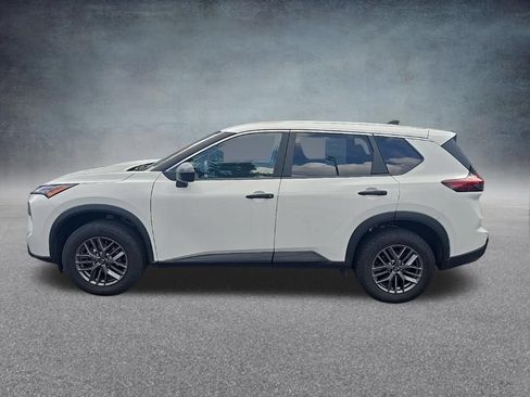 Used 2024 Nissan Rogue S AWD/4WD image 7