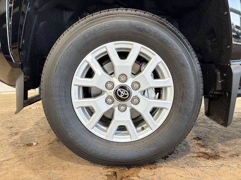 New 2026 Toyota Tacoma SR5 AWD/4WD image 10