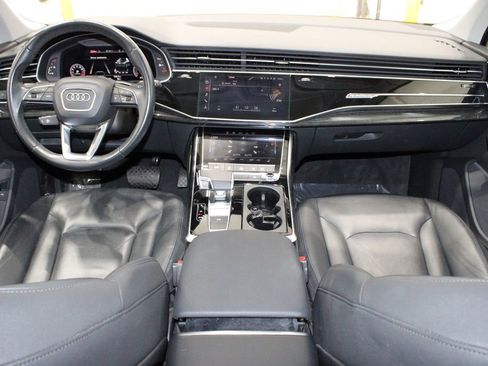 Used 2021 Audi Q7 2.0T Premium w/ Convenience Package image 34