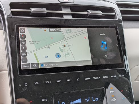 Used 2022 Hyundai Tucson Limited FWD image 33