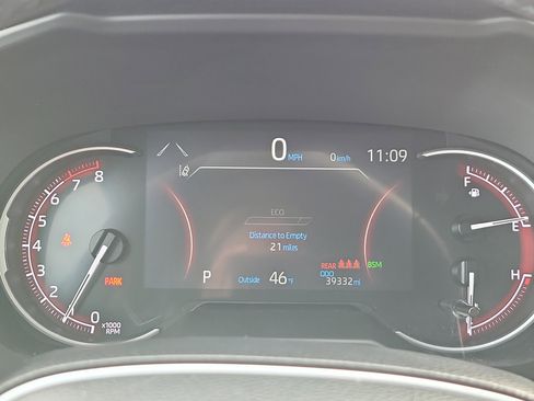 Used 2024 Toyota RAV4 Adventure image 18