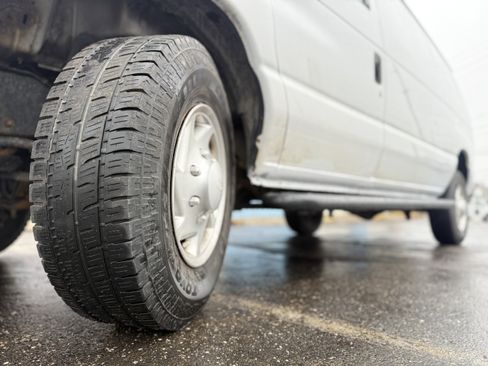 Used 2014 Ford E-250 and Econoline 250 w/ Power Group image 31