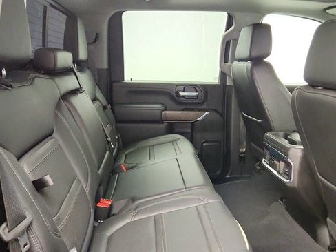 Used 2022 GMC Sierra 2500 Denali w/ Denali Black Diamond Edition AWD/4WD image 24