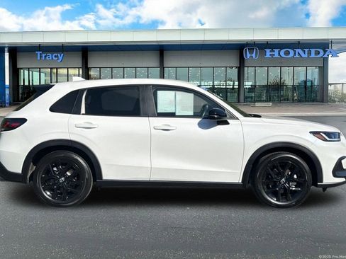 Certified 2024 Honda HR-V Sport image 4