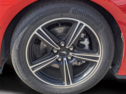 Used 2025 Ford Mustang Coupe image 22