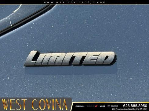 Used 2025 Toyota Tundra Limited AWD/4WD image 18