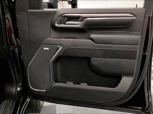 Used 2024 Chevrolet Silverado 3500 LTZ w/ LTZ Premium Package AWD/4WD image 22
