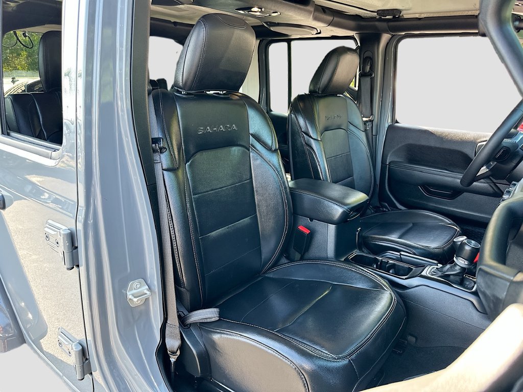 Used 2023 Jeep Wrangler Unlimited Sahara AWD/4WD image 26
