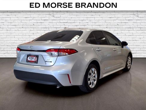 Used 2025 Toyota Corolla LE FWD image 5