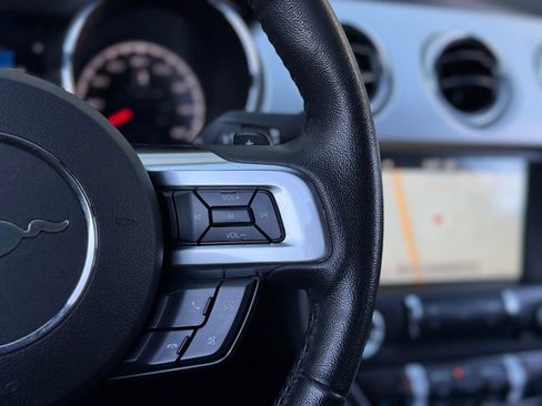 Used 2017 Ford Mustang GT Premium image 14