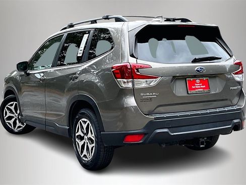 Used 2021 Subaru Forester Premium w/ Popular Package #1 image 4