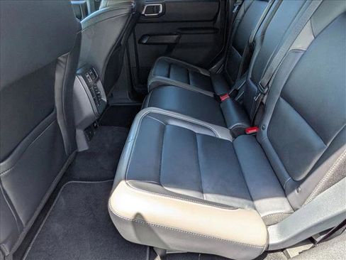 Certified 2025 Ford Bronco Outer Banks AWD/4WD image 18