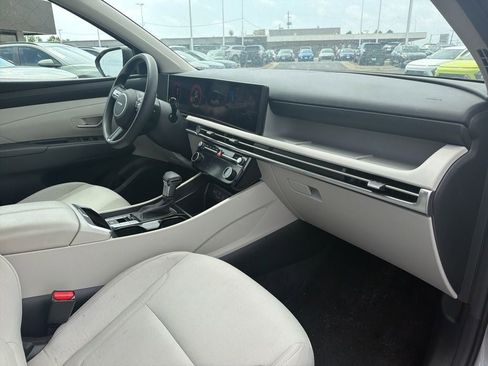 Used 2025 Hyundai Tucson SEL AWD/4WD image 8