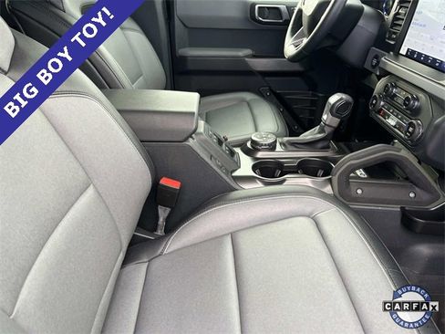 Used 2023 Ford Bronco Everglades image 22