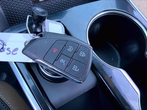 Used 2026 Chevrolet Equinox ACTIV w/ Convenience Package III image 14