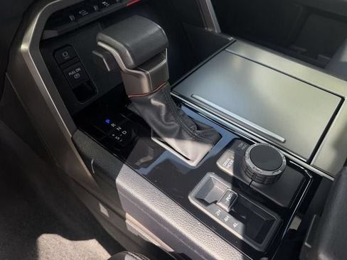 Certified 2025 Toyota Sequoia SR5 AWD/4WD image 15