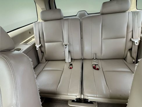 Used 2011 GMC Yukon XL Denali image 20