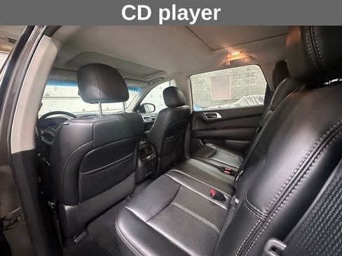 Used 2016 Nissan Pathfinder Platinum FWD image 16