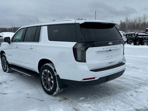 New 2026 Chevrolet Suburban LT w/ Comfort Package image 6