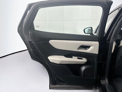 Used 2023 Nissan Ariya FWD image 26