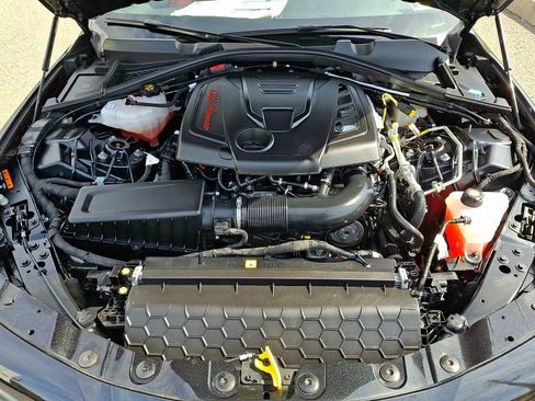 Used 2024 Alfa Romeo Giulia Ti w/ Performance Driving Package AWD/4WD image 30