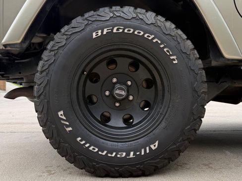 Used 2003 Jeep Wrangler Sahara AWD/4WD image 15