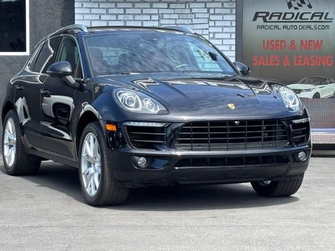 Used 2017 Porsche Macan S AWD/4WD image 7