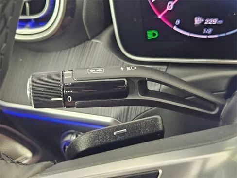 Certified 2025 Mercedes-Benz C 300 4MATIC Sedan image 27