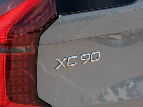New 2026 Volvo XC90 B5 Core AWD/4WD image 12