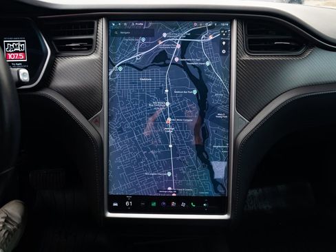 Used 2018 Tesla Model S 100D image 13