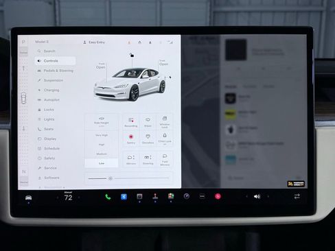 Used 2021 Tesla Model S Plaid image 31