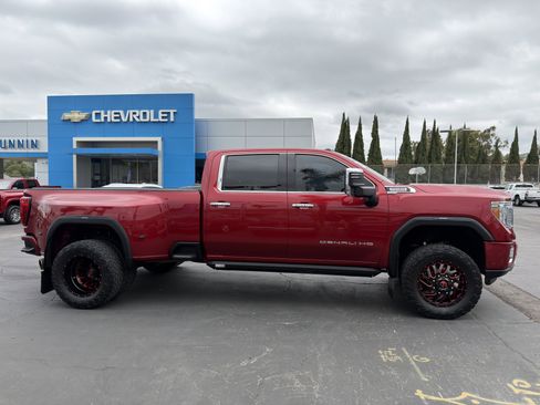 Used 2020 GMC Sierra 3500 Denali w/ Denali Ultimate Package AWD/4WD image 9