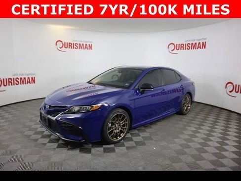 Used 2024 Toyota Camry SE FWD image 4