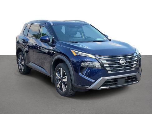Certified 2024 Nissan Rogue SL FWD image 2
