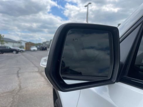 Used 2023 Chevrolet Traverse RS w/ LPO, Floor Liner Package image 16