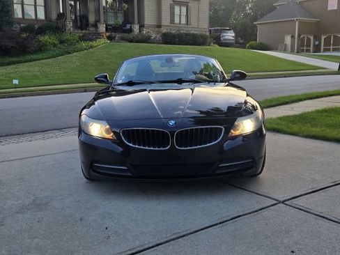 Used 2009 BMW Z4 sDrive30i RWD image 2