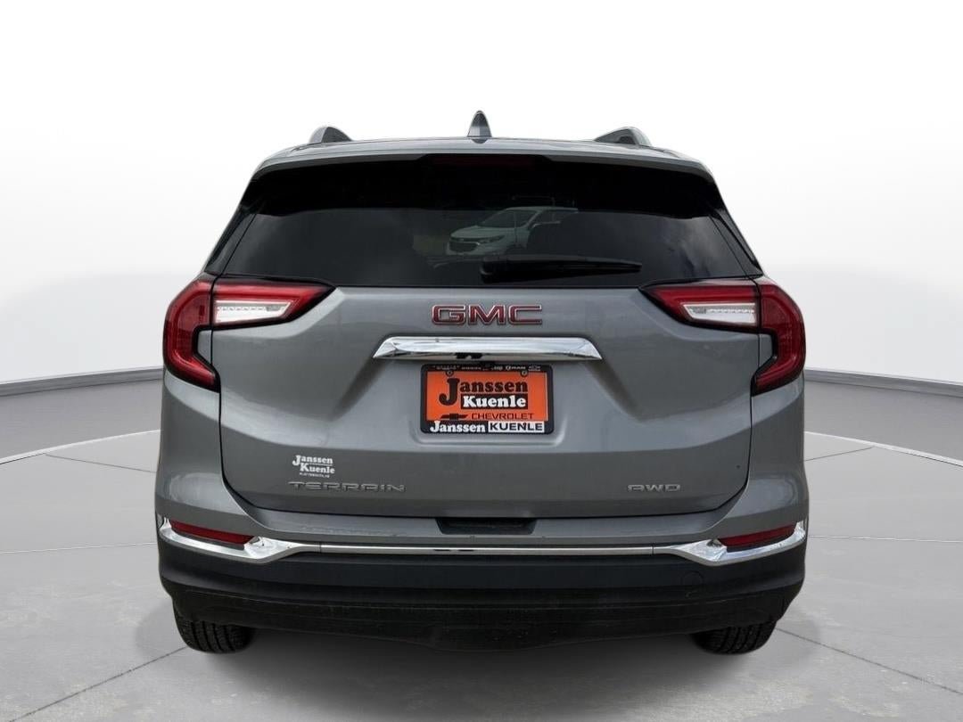 Used 2024 GMC Terrain SLT AWD/4WD image 6