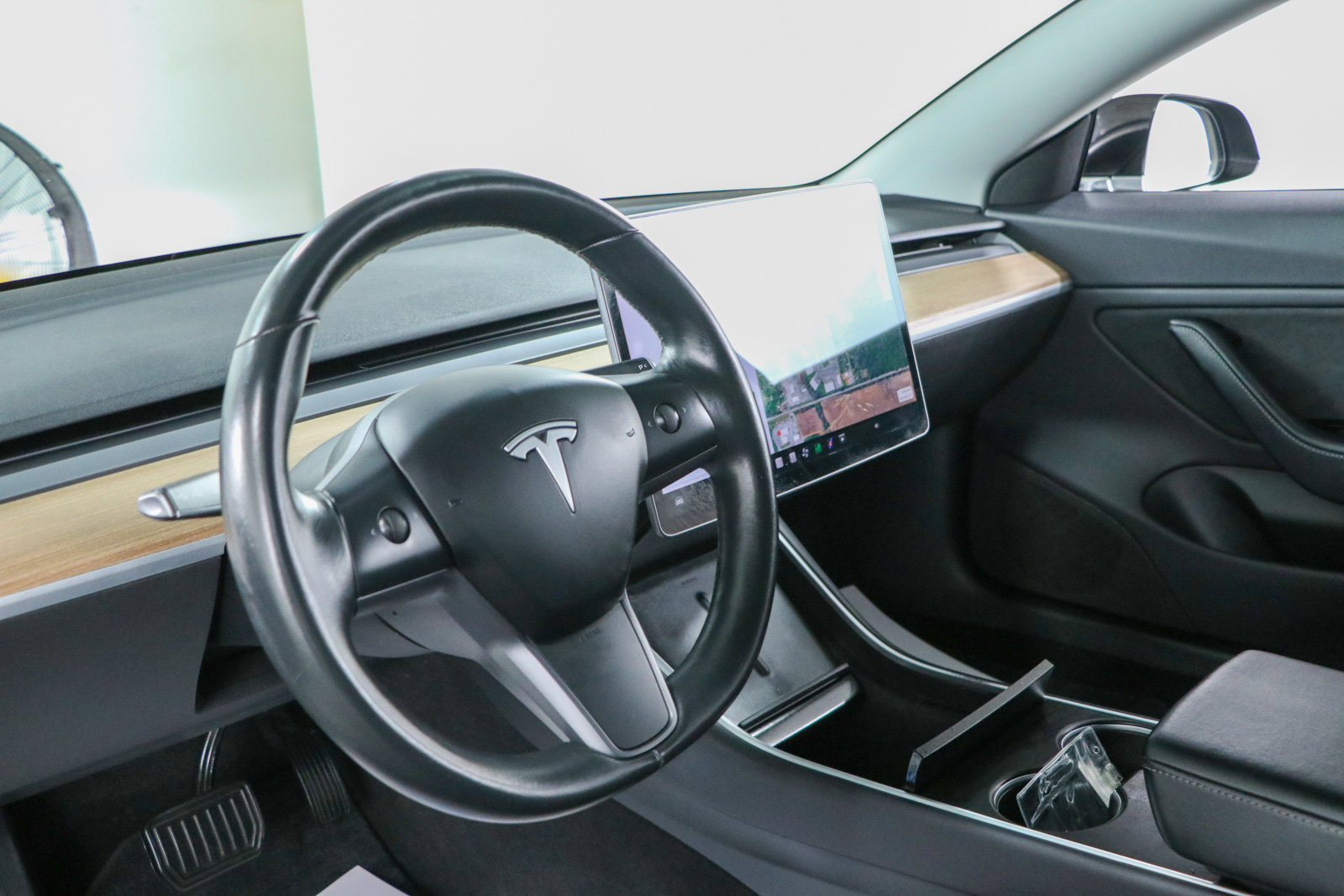 Used 2018 Tesla Model 3 Long Range RWD image 20
